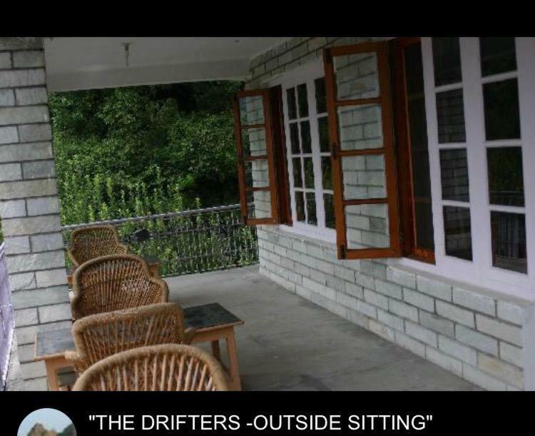 Drifter'S Inn & Cafe Manāli Eksteriør bilde